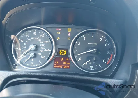 2011 BMW 328 I из США, поврежденный, VIN WBADW3C59BE537252